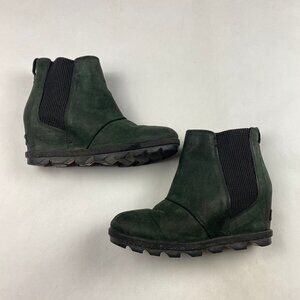 Sorel‎ Joan Of Arctic Wedge II Leather Chelsea Ankle Boots Size 8 Green